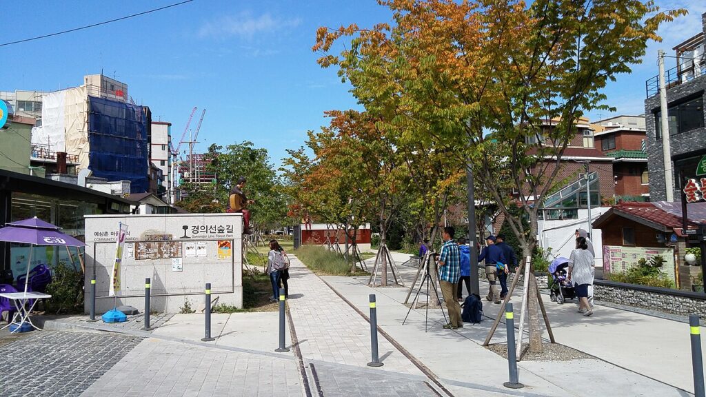 경의선숲길 러닝 코스: 연남동 짧은 왕복과 5km 거리 계획