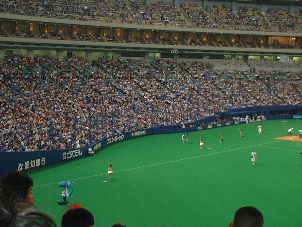 나고야 위민스 마라톤 출발과 도착 장소인 나고야돔 내부 참고 사진